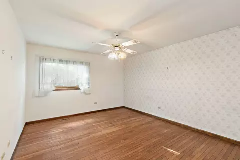 1411 Jill Ct, Rolling Meadows, IL 60008 photo 9