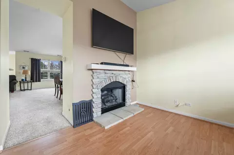 Living - 2885 Falling Waters Dr, Lindenhurst, IL 60046 photo 2 of 3