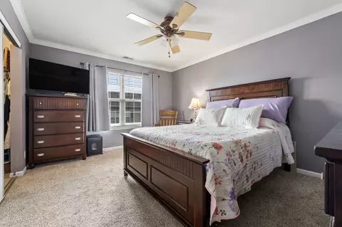 Bedroom - 2885 Falling Waters Dr, Lindenhurst, IL 60046 photo 1 of 3