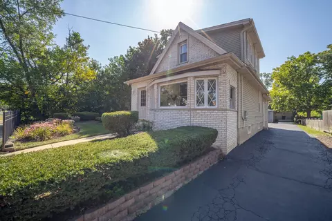 Exterior - 71 Lovell St, Elgin, IL 60120 photo 9 of 9
