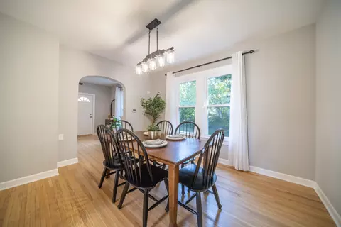 Dining - 71 Lovell St, Elgin, IL 60120 photo 3 of 3