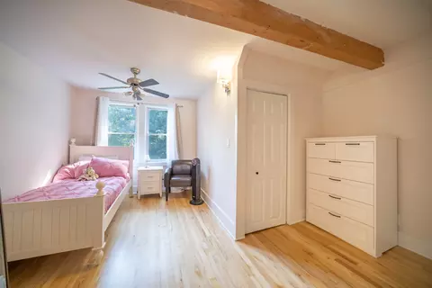 Bedroom - 71 Lovell St, Elgin, IL 60120 photo 2 of 5