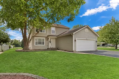 8215 Balsam Ct, Fox Lake, IL 60020