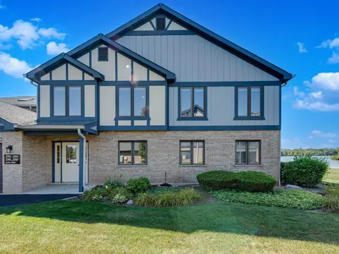 2705 Harbor Dr #2705, Joliet, IL 60431