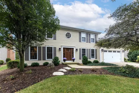 1116 Hollingswood Ave, Naperville, IL 60564