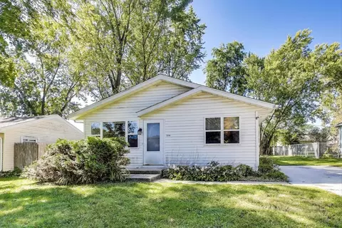 394 Birchwood Dr, Antioch, IL 60002