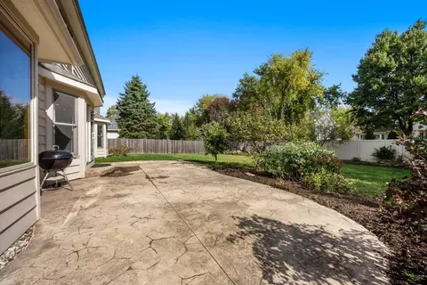 Exterior - 2248 Aster Ct, Naperville, IL 60565 photo 3 of 5