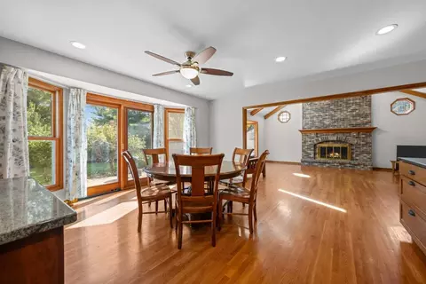 Dining - 2248 Aster Ct, Naperville, IL 60565 photo 1 of 1