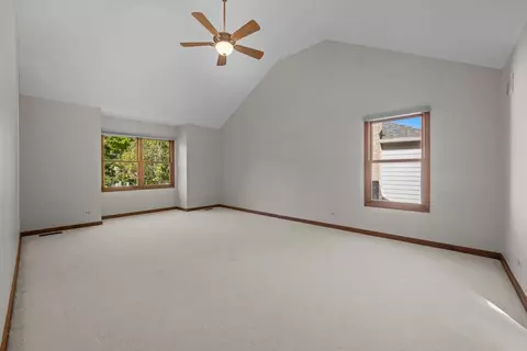 Bedroom - 2248 Aster Ct, Naperville, IL 60565 photo 3 of 8