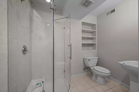 Bath - 2248 Aster Ct, Naperville, IL 60565 photo 6 of 6