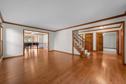 Living - 2248 Aster Ct, Naperville, IL 60565 photo 2 of 8