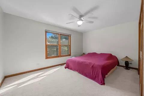 Bedroom - 2248 Aster Ct, Naperville, IL 60565 photo 6 of 8
