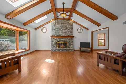 Living - 2248 Aster Ct, Naperville, IL 60565 photo 4 of 8