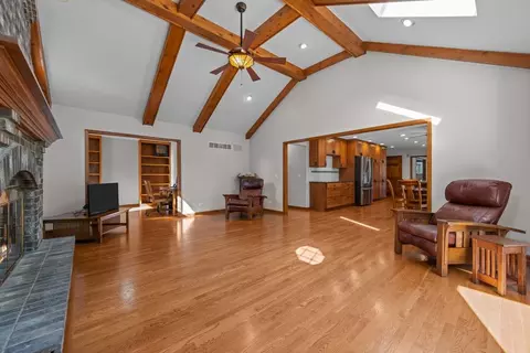 Living - 2248 Aster Ct, Naperville, IL 60565 photo 7 of 8