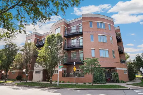 4150 N Kenmore Ave #204, Chicago, IL 60613