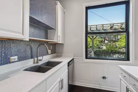 Kitchen - 4738 S Champlain Ave, Chicago, IL 60615 photo 3 of 7