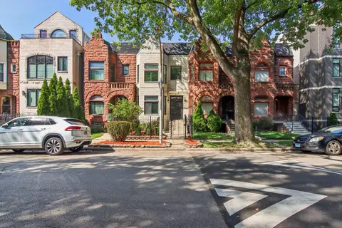 4738 S Champlain Ave, Chicago, IL 60615