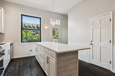 Kitchen - 4738 S Champlain Ave, Chicago, IL 60615 photo 5 of 7