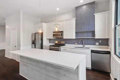 Kitchen - 4738 S Champlain Ave, Chicago, IL 60615 photo 1 of 7