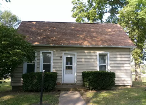 701 S Cain St, Clinton, IL 61727