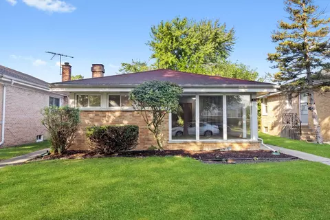 8330 Springfield Ave, Skokie, IL 60076
