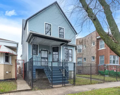8009 S Houston Ave, Chicago, IL 60617