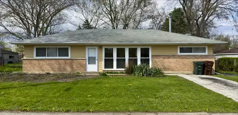 140 Nashua St, Park Forest, IL 60466