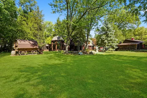 19953 W Grand Ave, Lindenhurst, IL 60046