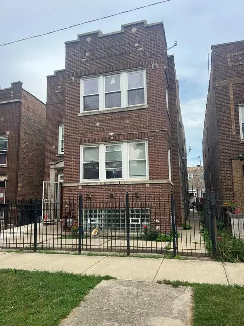 6155 S Whipple Ave, Chicago, IL 60629