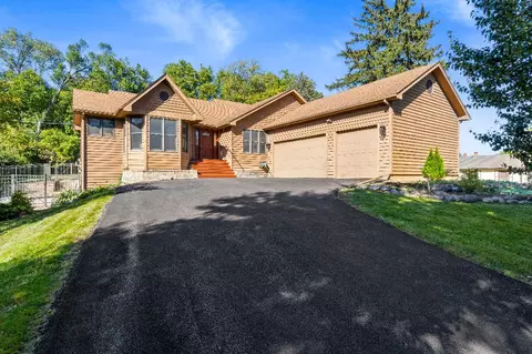 28740 W Bloners Dr, Cary, IL 60013