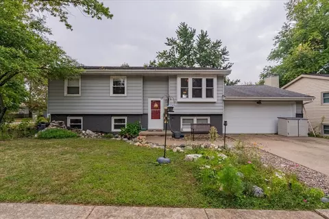 1725 Hoover Dr, Normal, IL 61761