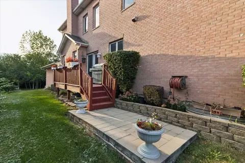 Exterior - 238 Hillcrest Ave, Addison, IL 60101 photo 5 of 5