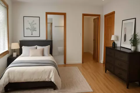 Bedroom - 238 Hillcrest Ave, Addison, IL 60101 photo 2 of 6