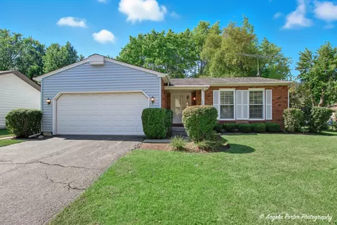 578 Pine Grove Ave, Gurnee, IL 60031