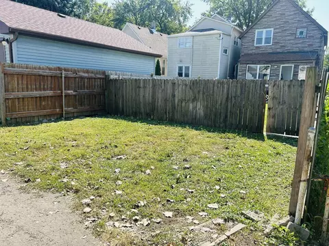 Exterior - 344 E 117th St, Chicago, IL 60628 photo 8 of 8