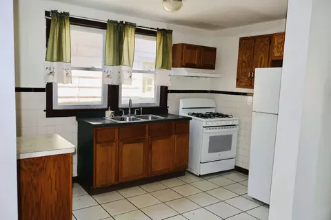 Kitchen - 344 E 117th St, Chicago, IL 60628 photo 1 of 1