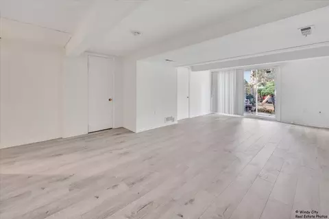 Living - 2230 Stratham Pl, Hoffman Estates, IL 60169 photo 3 of 3