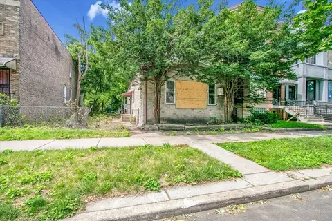 6532 S Eberhart Ave, Chicago, IL 60637
