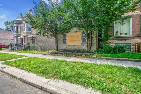 6532 S Eberhart Ave, Chicago, IL 60637 photo 2