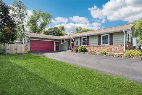 305 Pearl St, Cary, IL 60013