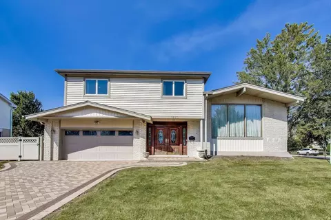 1580 Habberton Ave, Park Ridge, IL 60068