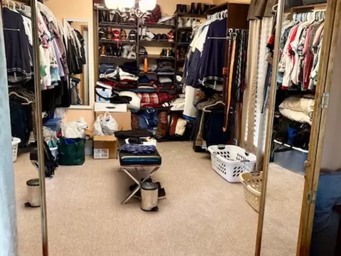 Other - 1045 Nottingham Ln, Hoffman Estates, IL 60169 photo 2 of 4