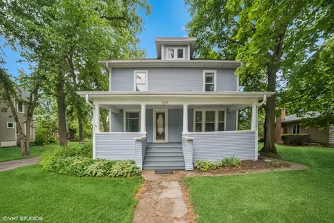 2 S234 Harter Rd, Elburn, IL 60119