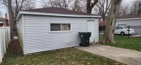 14909 Martin Luther King Jr Dr, Dolton, IL 60419 photo 5