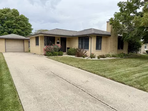 423 Sunset Blvd, Oglesby, IL 61348