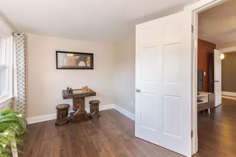 Entry Way - 597 E 3rd St, El Paso, IL 61738 photo 5 of 8
