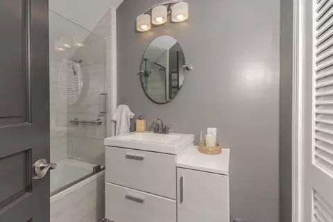 Bath - 597 E 3rd St, El Paso, IL 61738 photo 1 of 2