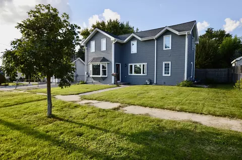 503 W Blackman St, Harvard, IL 60033