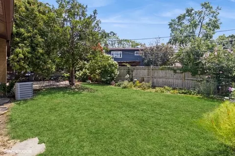Exterior - 241 Diamond Head Dr, Des Plaines, IL 60018 photo 7 of 8