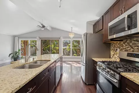 Kitchen - 241 Diamond Head Dr, Des Plaines, IL 60018 photo 1 of 2